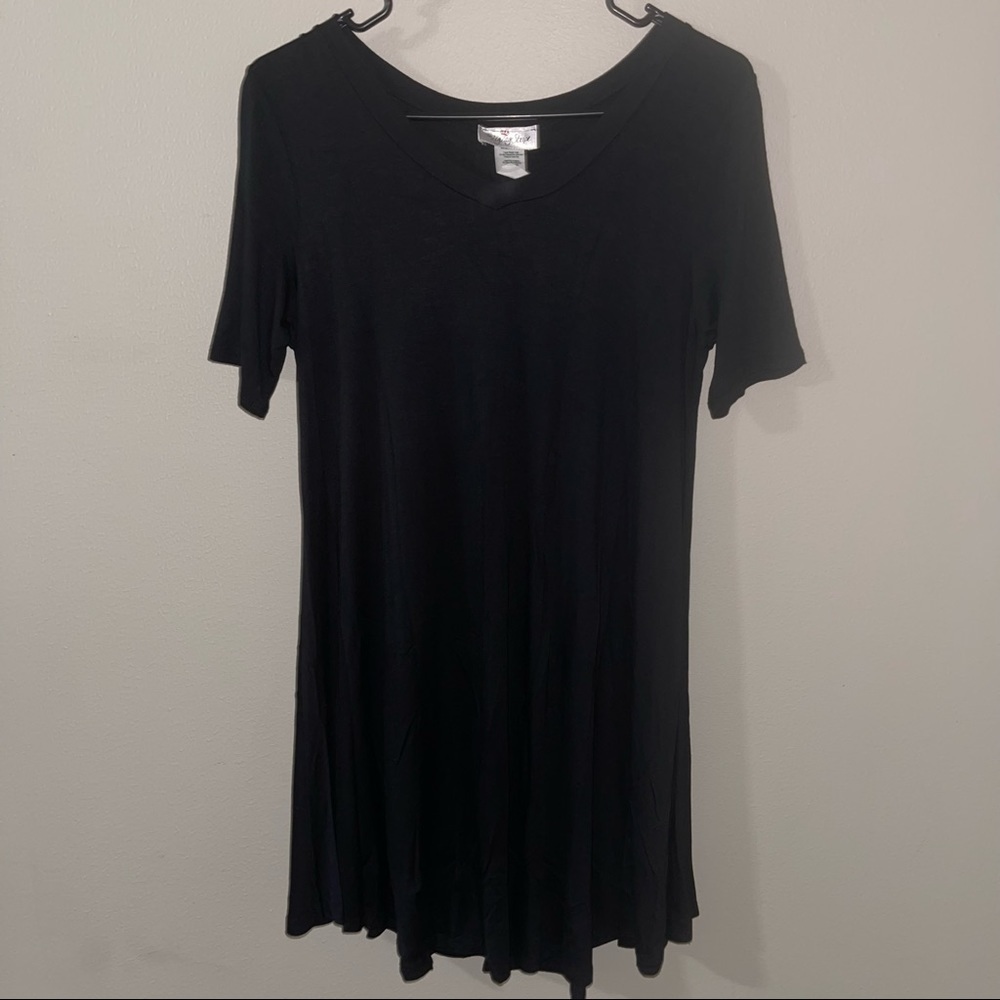 𝅺ZIG ZAG STRIPE BLACK TRE DRESS SIZE MEDIUM